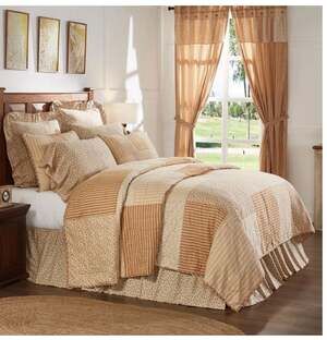 April & Olive Queen size Camilia Patchwork Cotton Quilt and Valance Bundle
